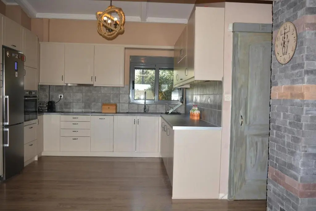Varkizas Cottages