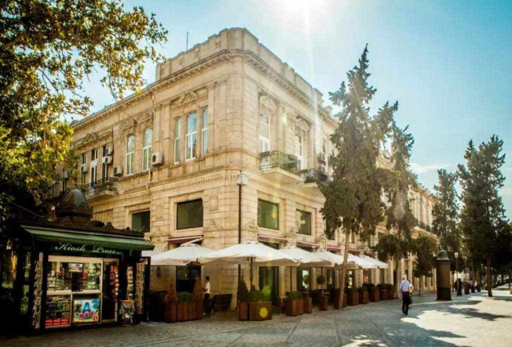Bristol Baku
