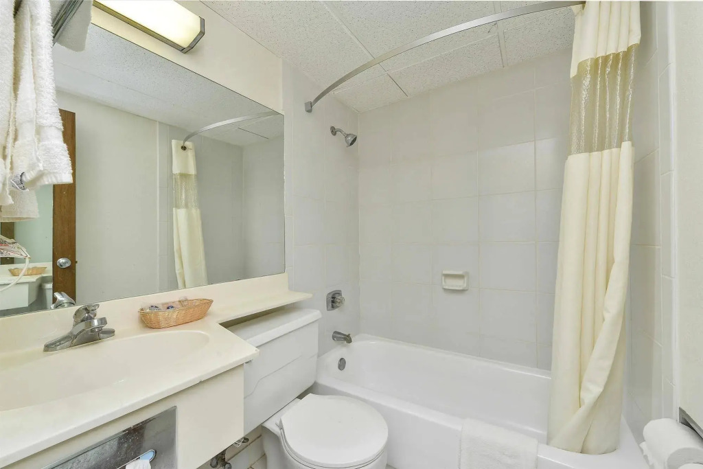Americas Best Value Inn - Omaha