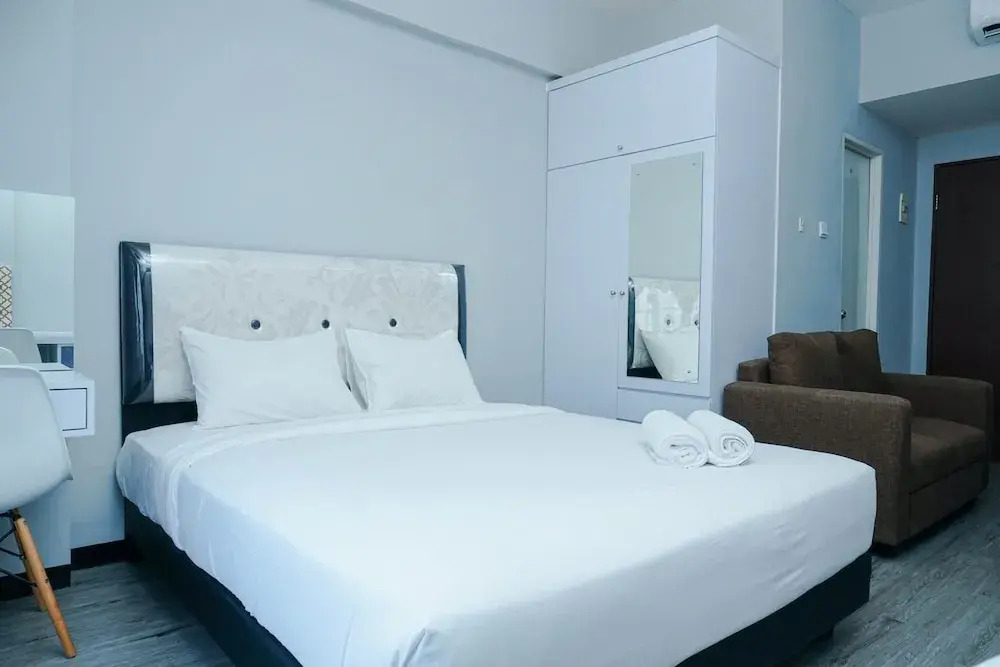 Cozy Studio Apartment at Puri Park View
