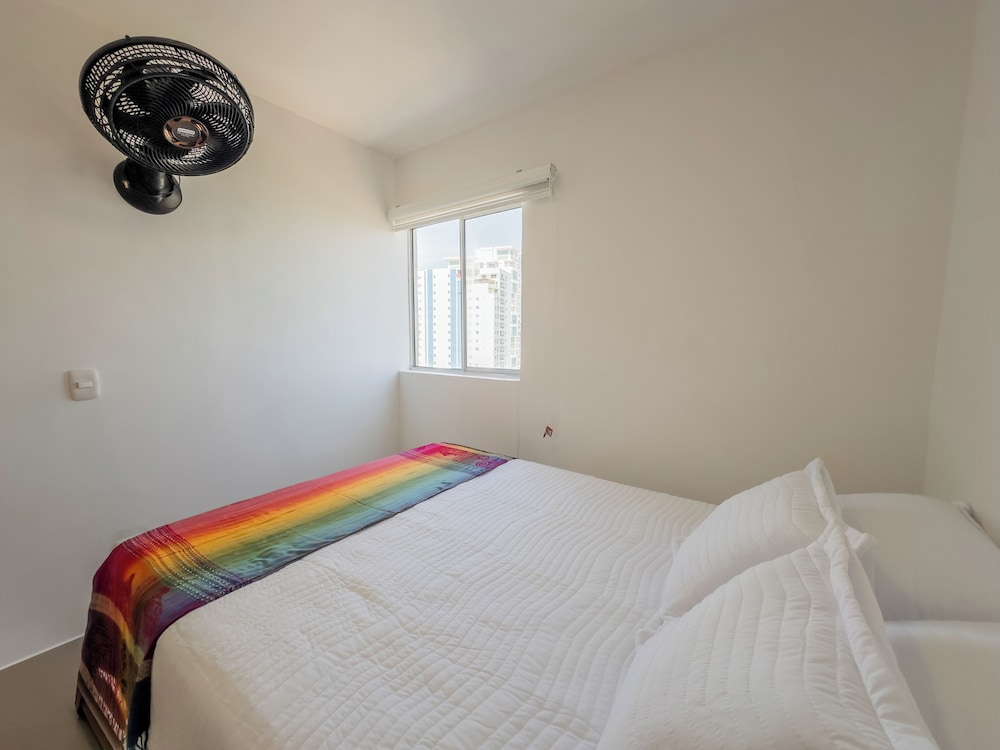 3BR Near Marbella Beach w-Ocean View