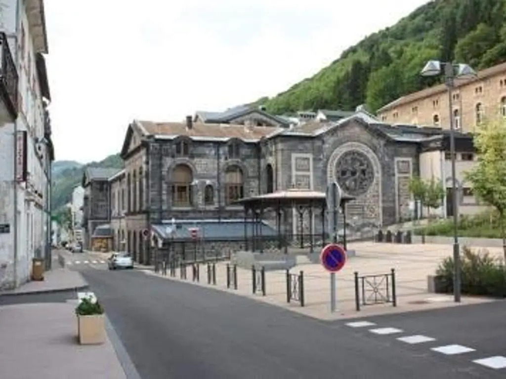Appartement Mont-Dore, 2 pièces, 6 personnes - FR-1-415-15