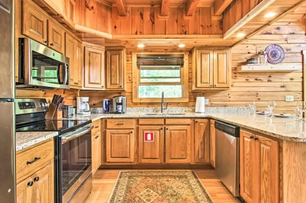 A Stone's Throw By Heritage Cabin Rentals