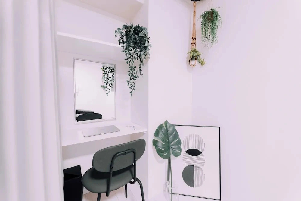 Minimalist Loft 605