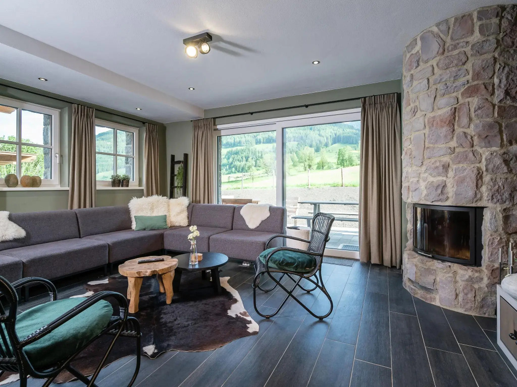 Luxury Chalet in Leogang near Ski Area