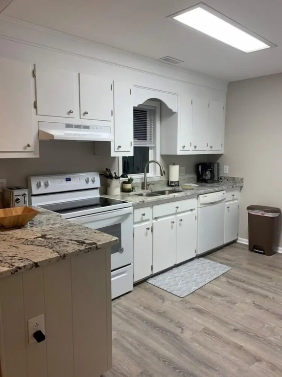 Asteria By The Sea 3 Bedroom Home by Redawning