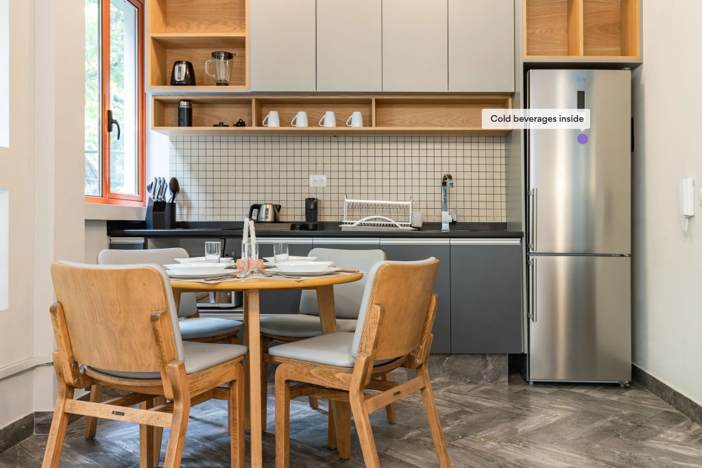 Beautifully Designed, Hi Tech Apt in La Condesa