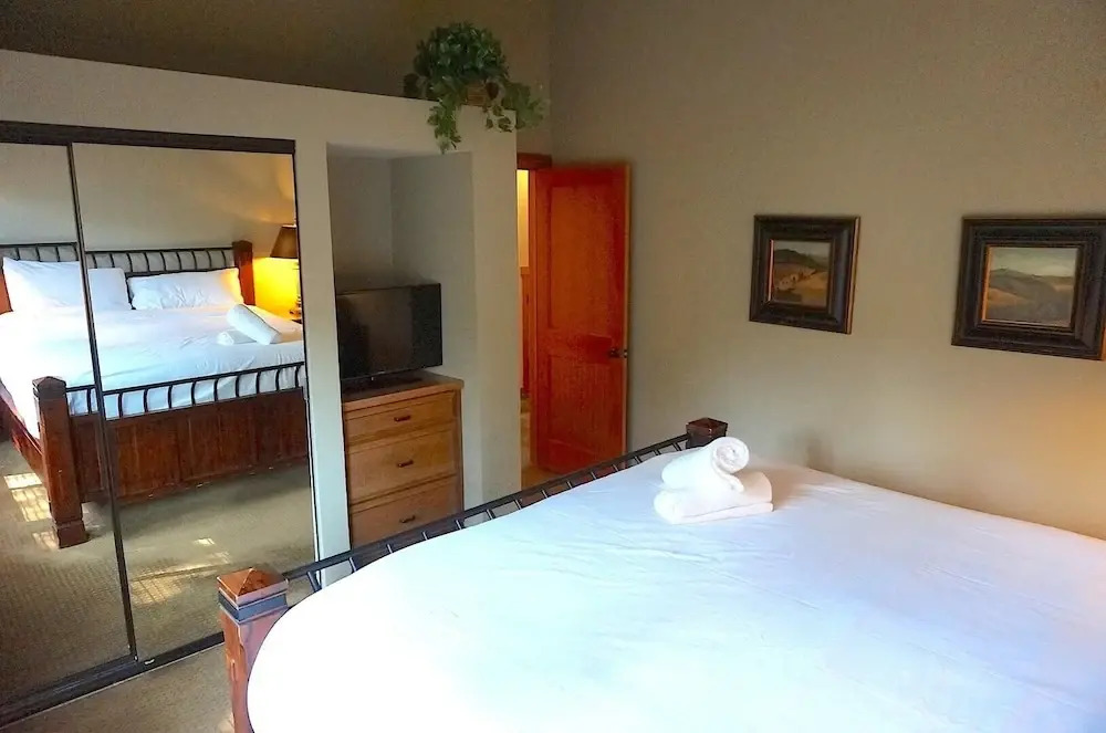 Sb202 5 Bedroom Condo