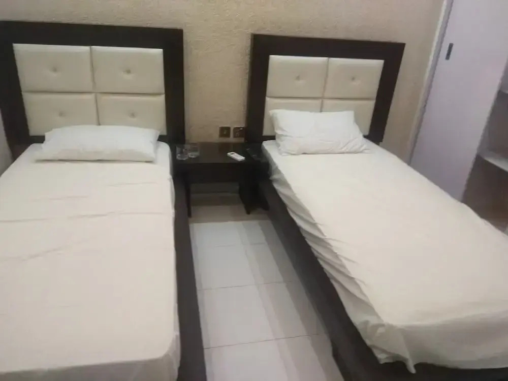 Executive One Hotel