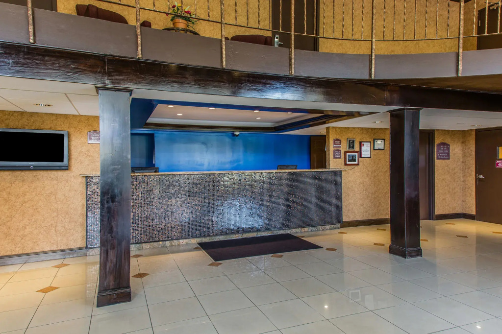 Rodeway Inn & Suites East Windsor
