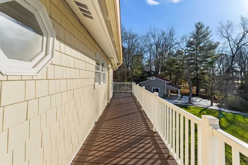 Pleasant Cove Waterfront Getaway With Fire Pit, Deck, and Lake Views
