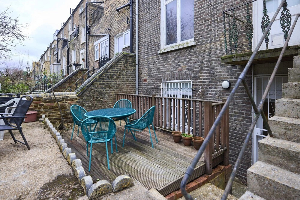 The Tufnell Threshold
