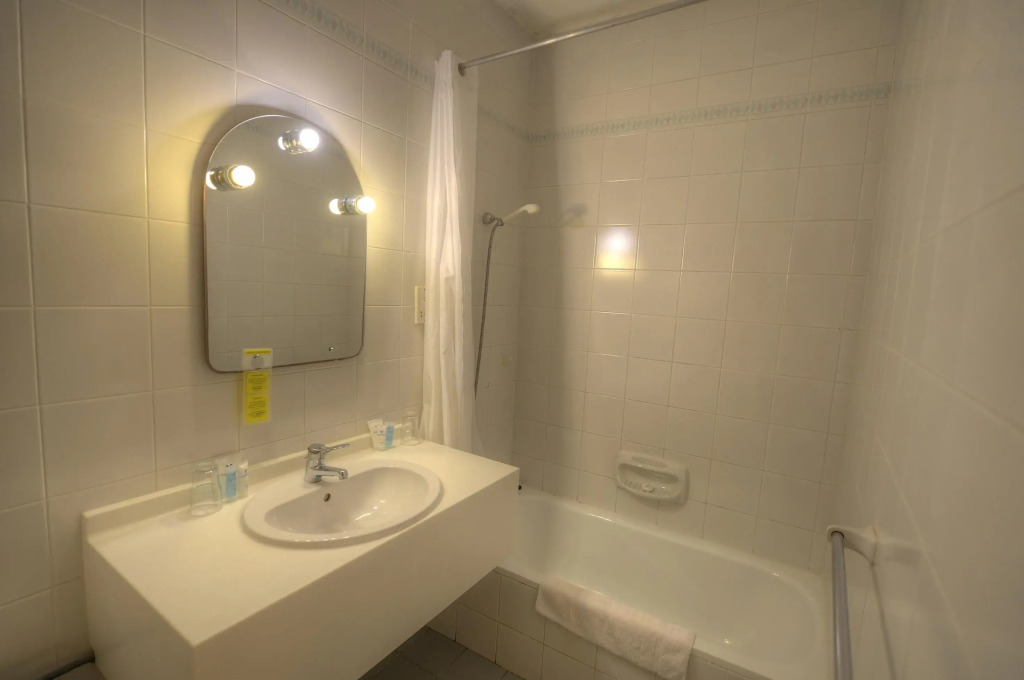 Sliema Chalet Hotel