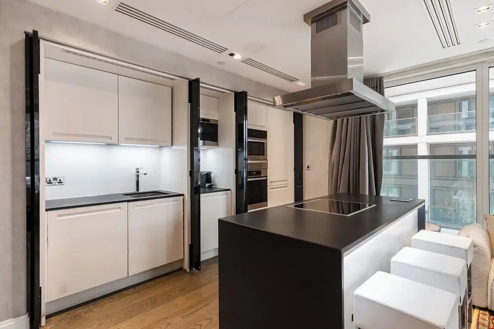 Luxury Kensington Home - Concierge Elevator AC