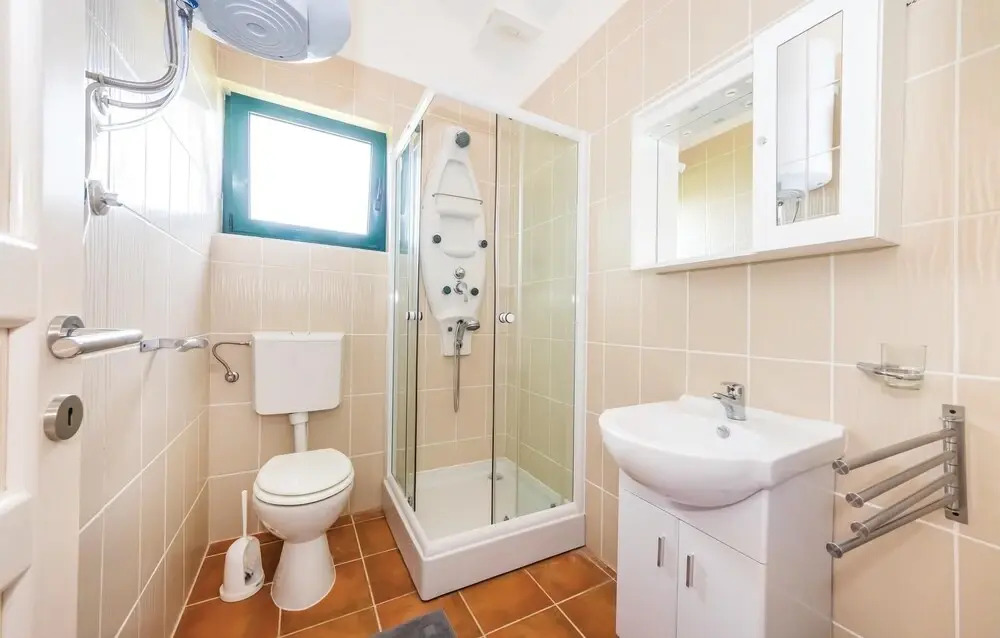 Stunning Apartment in Privlaka With 3 Bedrooms, Wifi and Outdoor Swimming Pool