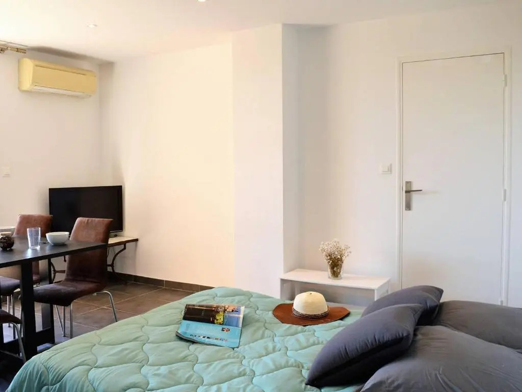 Appartement Bormes-les-Mimosas, 2 pièces, 4 personnes - FR-1-251-395