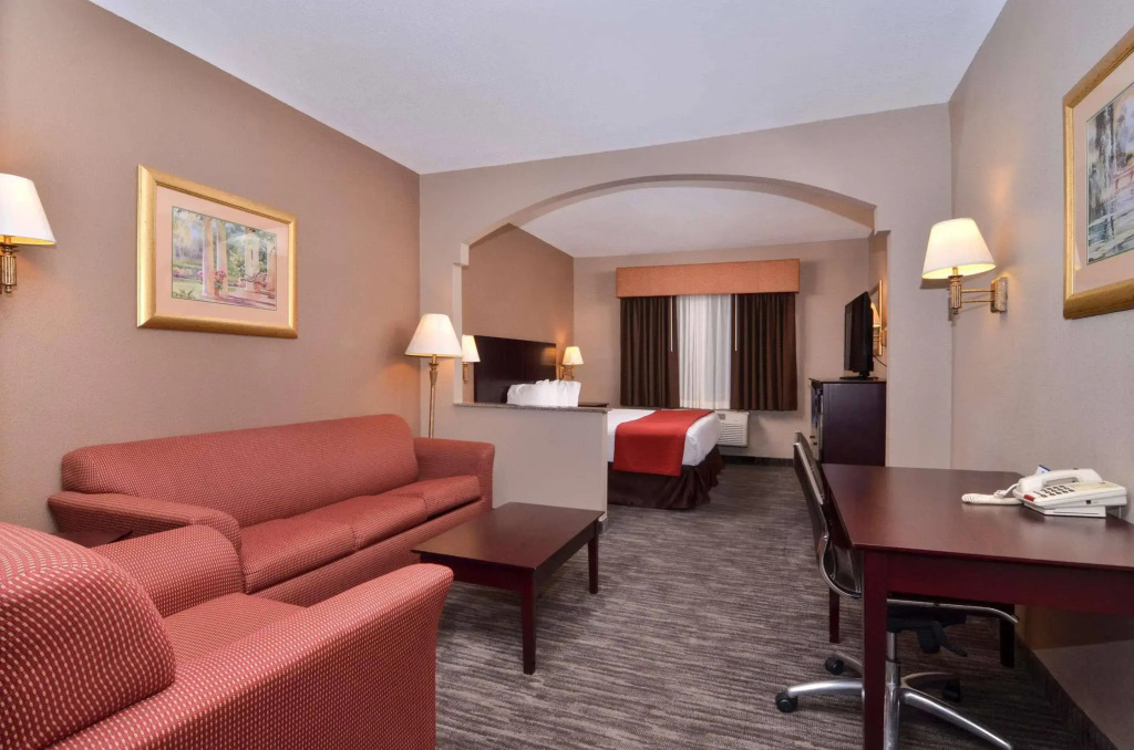 Best Western Dayton Inn & Suites