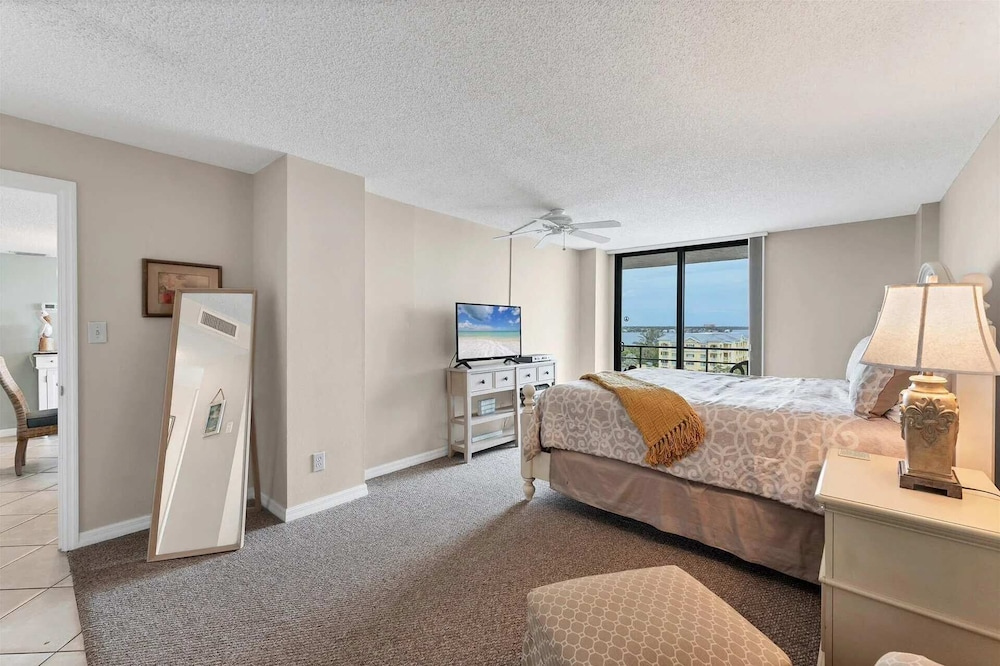 Anchorage Resort Top Floor 2 Bedroom Condo With Gulf Views 0896