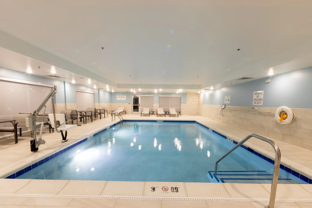 Holiday Inn Express & Suites - Harrisonburg University Area by IHG