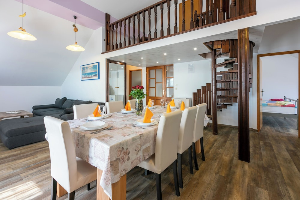 Apartments Ljiljana