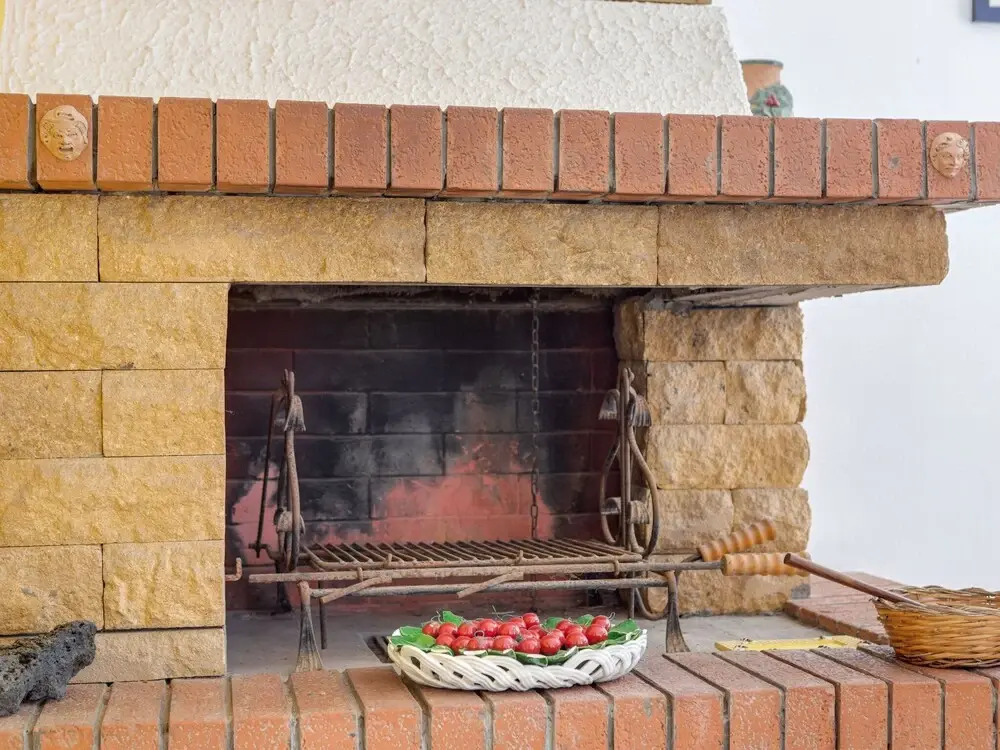 Splendid Holiday Home in Pozzallo With Garden