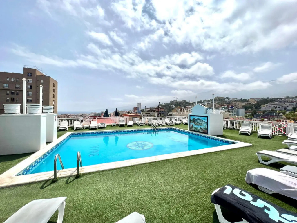 Reformed studio,Wifi,pool, at 250 m from beach