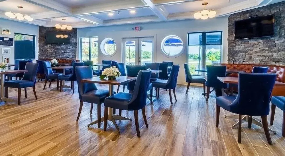 Emerald Greens 1102 - 1 Br condo