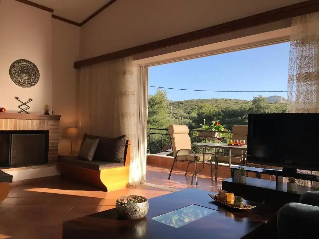 Athenian Riviera Family House