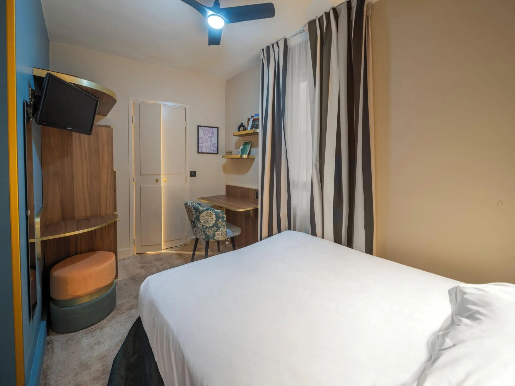 Hotel Boronali