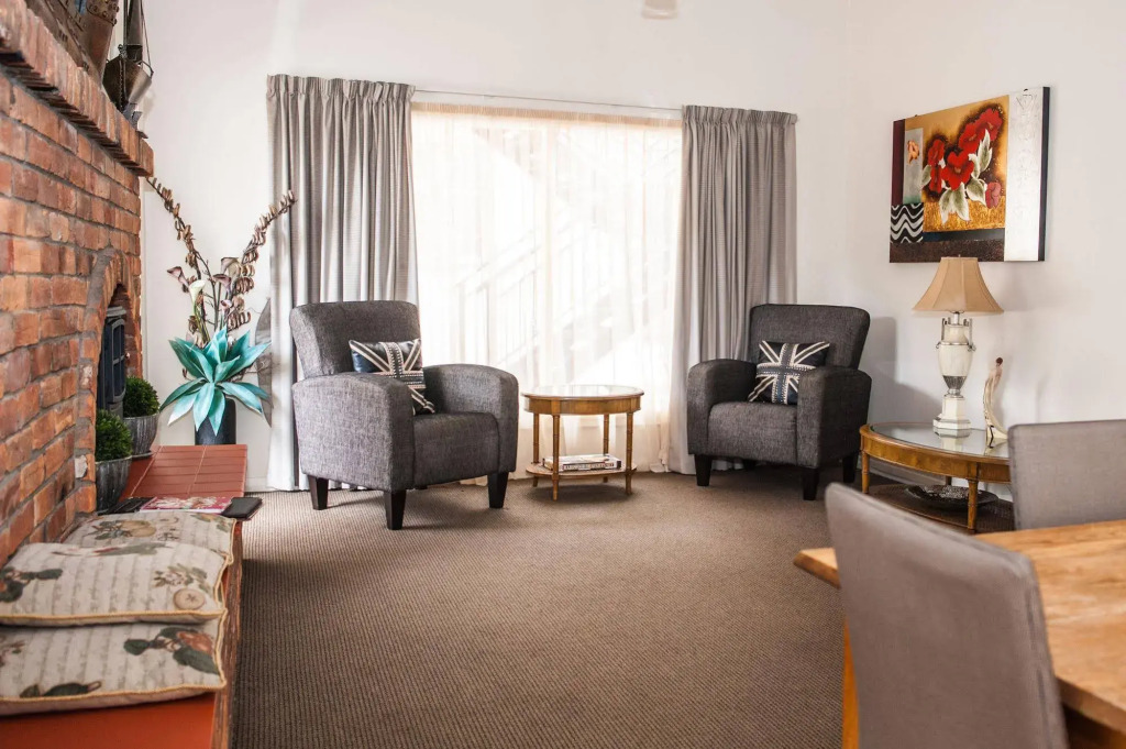 Art Deco Apartment