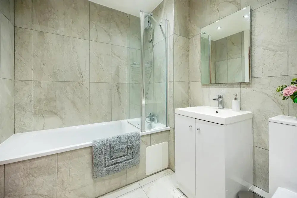 Classic 2 bed Apartment Situated in Mill Hill