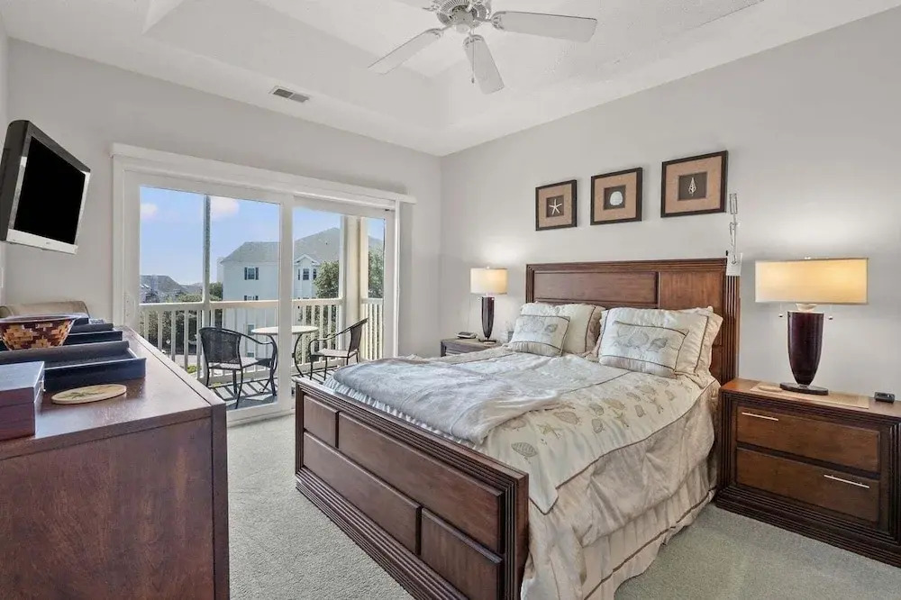 Ocean Keyes 2445 3 Bedroom Condo