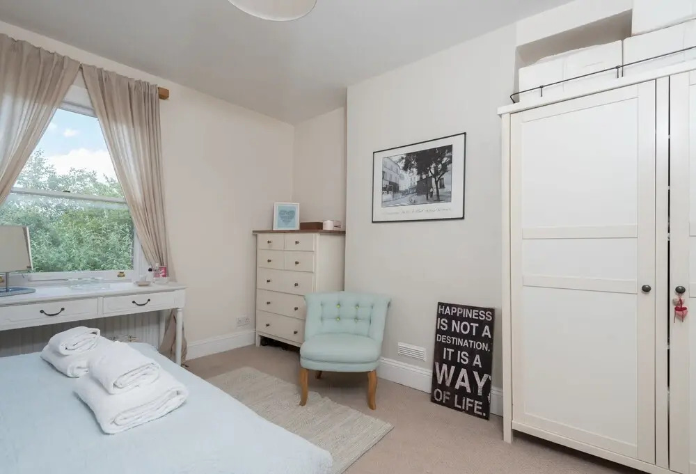 Traditional Richmond Home by Twickenham Green