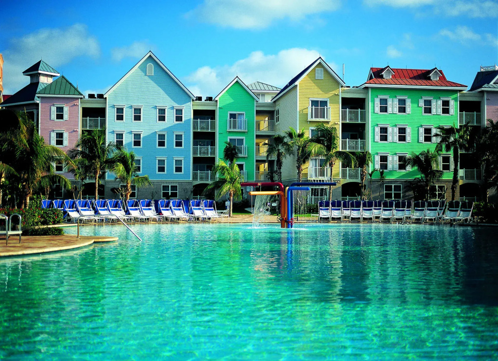 Harborside Resort & Vacation Rentals at Atlantis