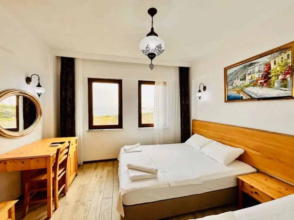 Sukha Inn Otel & Beach