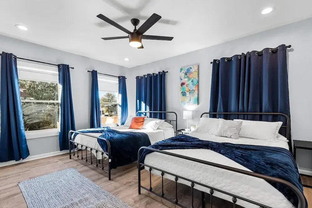 Inviting 4br/2.5ba Downtown Home With Ample Space!