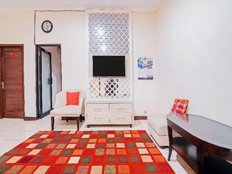Tatti Inn Syariah Seturan RedPartner