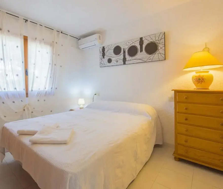 Villa - 4 Bedrooms with Pool and WiFi - 106418