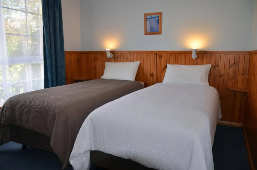 Castaway Holiday Apartments