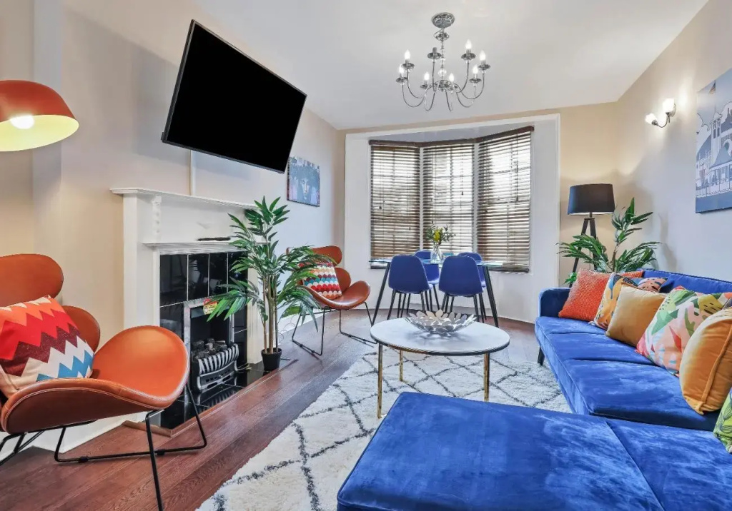 Central Lanes Pad | By My Getaways | Free parking for one car