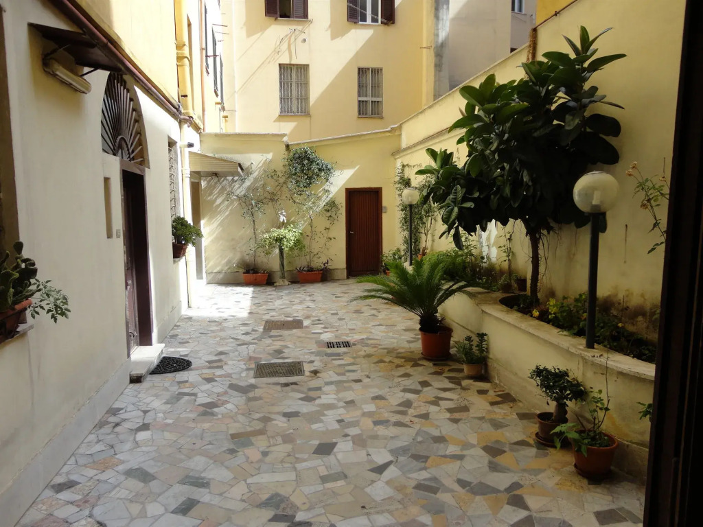 Città Eterna Guest House