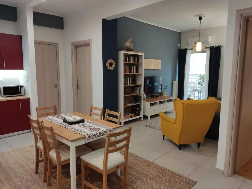 Central & Comfortable, 70m² Apt in Neos Kosmos