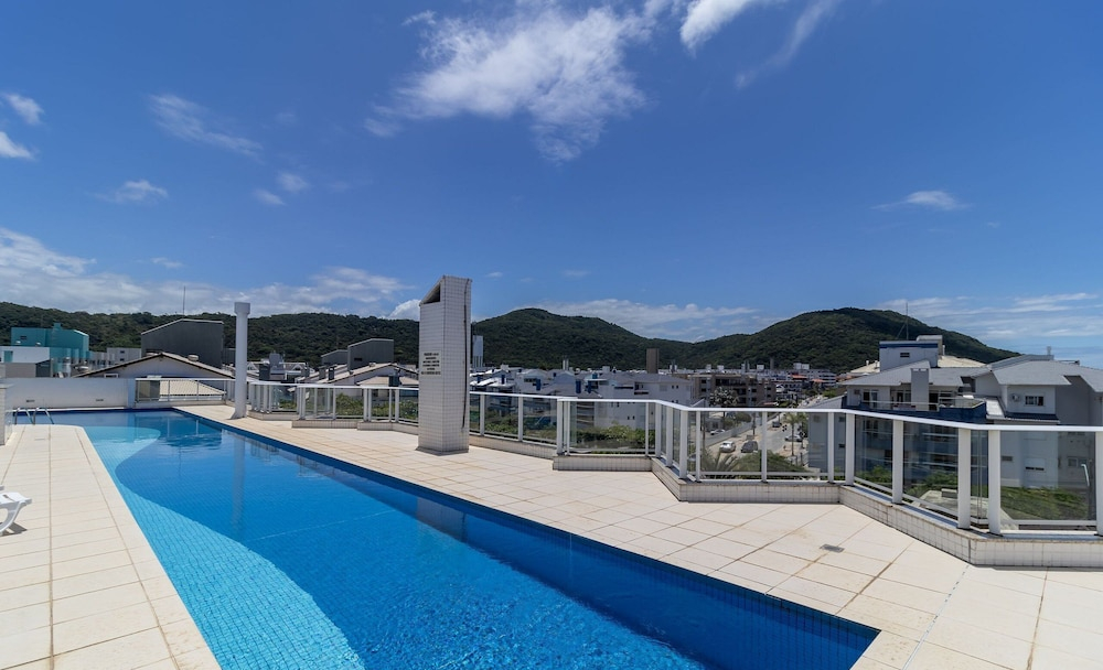 Apartment With BBQ in Condo With Pool Eaf0404