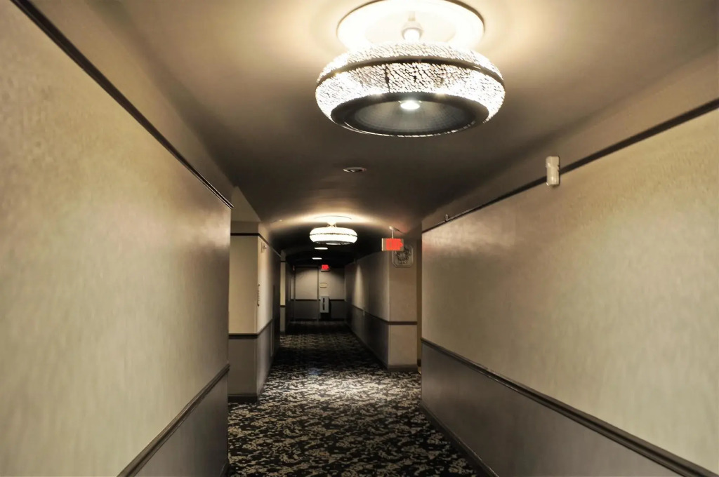 The Tudor Arms Hotel Cleveland - a DoubleTree by Hilton