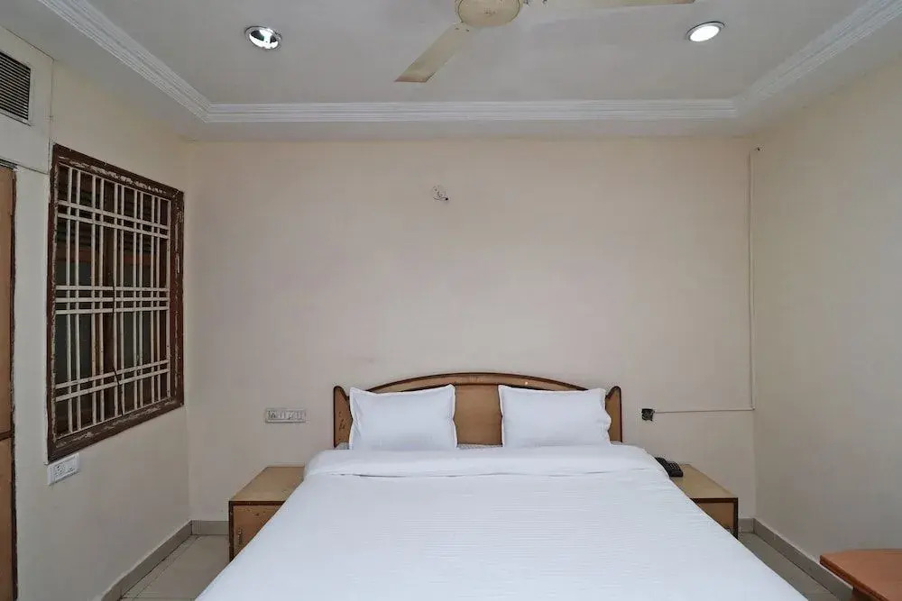SPOT ON 45447 Hotel Aishwarya