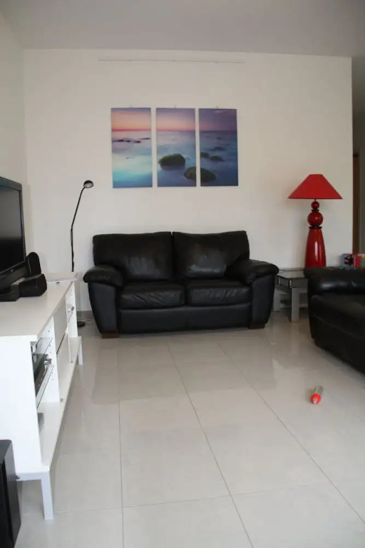 Indoor Swimming Pool, Sauna, Fitness, Private Gardens, Spacious Modern Apartment