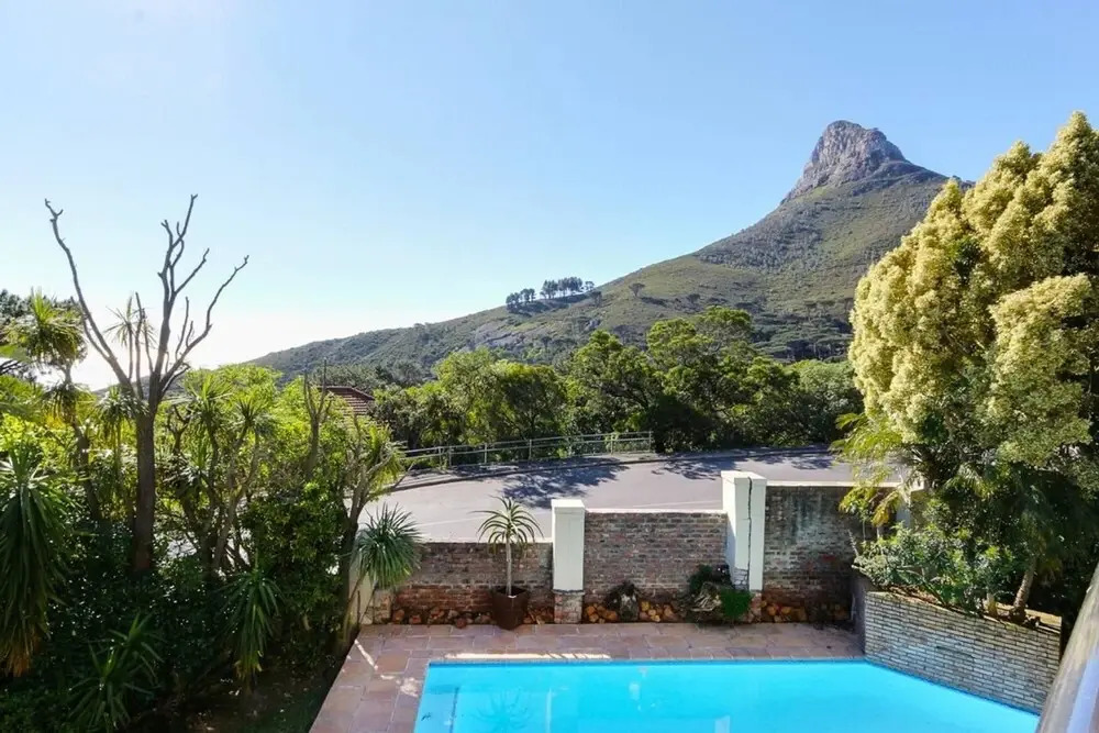 Spacious Family Home With sea Views Private Pool and Garden 100 Geneva