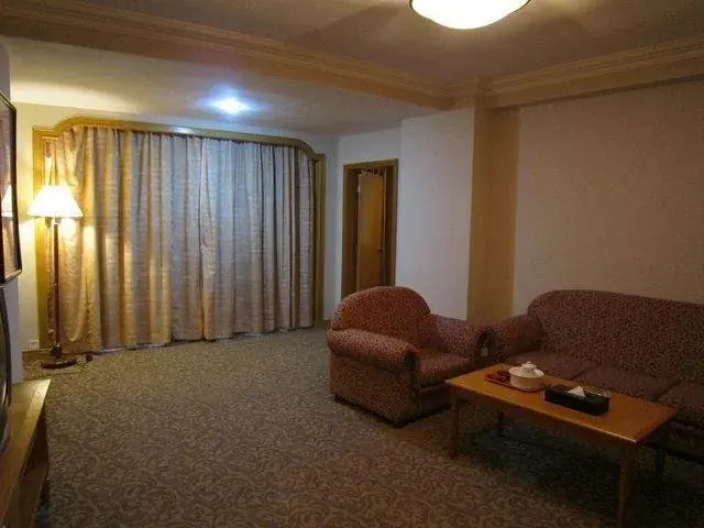 Howard Johnson Glory Plaza Chenghai