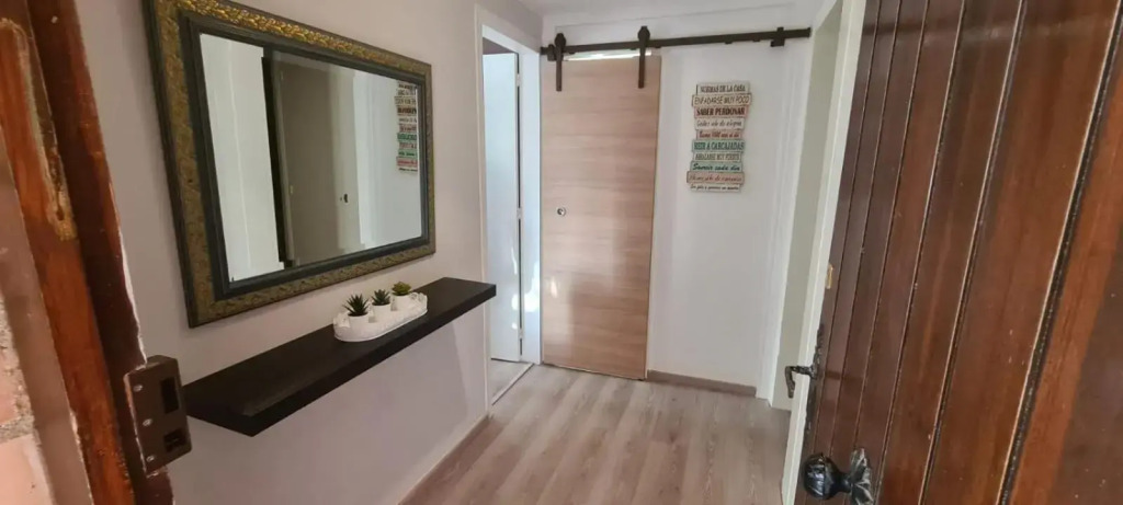 Apartamento familiar junto a pinedas mediterráneas