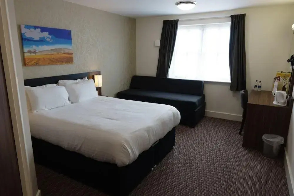 Fallow Field, Telford by Marstons Inns